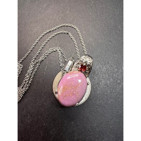 NEW Phosphosiderite and garnet stainless steel pendant 20 inch necklace - Picture 8 of 9